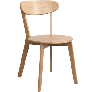 Chaise de salle à manger en bois massif de chêne au design nordique simple, idéale pour les petits restaurants familiaux - Product Image 1