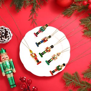 Collier pendentif Casse-Noisette de Noël, lot de 2, pour femme, breloque <span class=keywords><strong>soldat</strong></span> de dessin animé créative, bijoux en acrylique pour arbre de Noël, cadeau d'anniversaire - Product Image 3