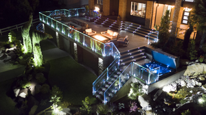 Balustrade en verre sans cadre à éclairage LED ST: Transformez les paysages nocturnes pour les terrasses, les balcons et les piscines - Product Image 6