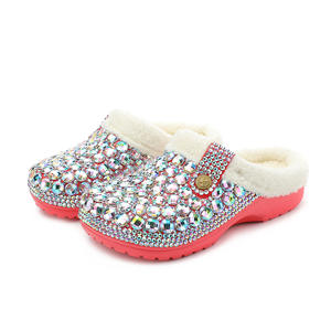 <span class=keywords><strong>Ciabatte</strong></span> da interno invernali con plateau di lusso da <span class=keywords><strong>donna</strong></span> in peluche scarpe <span class=keywords><strong>chiuse</strong></span> e pelose con strass e paillettes per la casa pantofole da <span class=keywords><strong>donna</strong></span> - Product Image 6