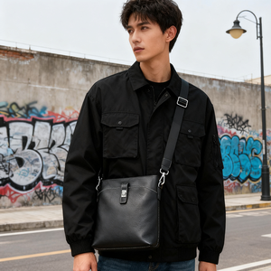 Сумка-мессенджер из натуральной кожи - Product Image 5