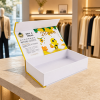 Boîte d'emballage pliante personnalisée en gros à faible MOQ, en carton imprimé couleur, en papier couché, pour les propriétaires de marques de vêtements