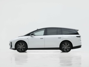รถยนต์ไฟฟ้าล้วน Li Auto <span class=keywords><strong>i8</strong></span> RWD รุ่นปี 2026 ระยะทางวิ่งไกล 780 กม. พวงมาลัยซ้าย SUV ขนาดกลาง-ใหญ่ พลังงานใหม่จากจีน - Product Image 5