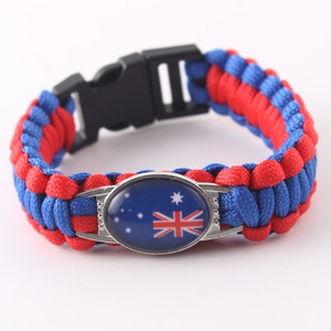 Braccialetto da uomo in corda intrecciata stile Italia-Ucraina, braccialetto in corda da paracadute intrecciata best seller, gioiello da mano rosso intrecciato - Product Image 3