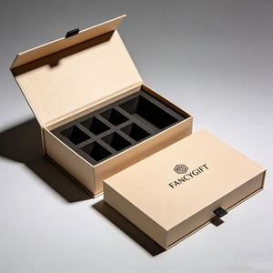 Boîte cadeau en carton rigide magnétique personnalisée de luxe avec doublure en éponge, laminage mat, recyclable pour l'emballage de vêtements - Product Image 1