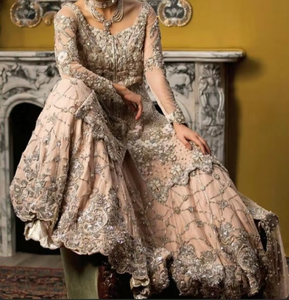 Elegante vestido de novia indio pakistaní Kurta & Lehenga diseñador con bordado Zardozi pesado - Product Image 4