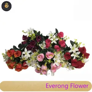 उच्च गुणवत्ता वाले कृत्रिम अंतिम संस्कार फूलों की व्यवस्था सजावटी थोक अंतिम संस्कार फूल