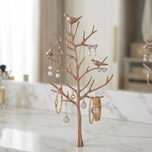 Moderno Expositor Metálico Colgante para Joyas, Organizador de Collares y Pulseras con Bandeja para Anillos - Product Image 5