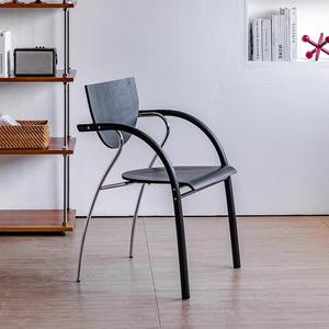 <span class=keywords><strong>Chaise</strong></span> de salle à manger moderne en bois massif et métal avec dossier ergonomique, siège confortable pour la cuisine, le salon ou le bureau - Product Image 4