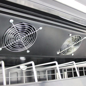 Frigorifero Verticale Commerciale a 3 Porte con Ventilazione Forzata e Illuminazione LED per Esposizione Bevande in Negozi di Alimentari - Product Image 4