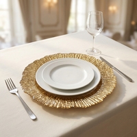 Assiette de présentation de luxe en plastique rétro avec support, assiette décorative pour la mise en table d'hôtel, de banquet ou de mariage