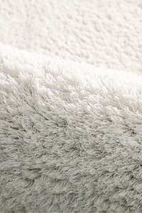 White Oval Plush Modern Rug Washable 28mm Soft Polyester Non Slip Carpet Turkey Wholesale Custom Size OEM ODM Factory Home <b>Floor</b> - Product Image 4