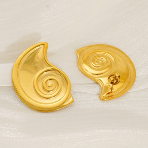 ZOGXIN Gold Conch Spiral Stud Earrings For Women Geometric Design Fashion Jewelry - Product Image 4