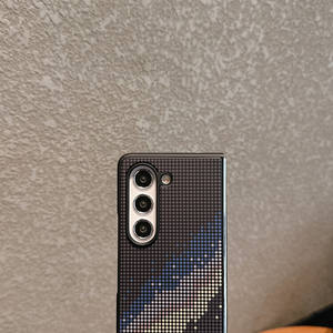 <span class=keywords><strong>Coque</strong></span> de protection de luxe en PC dur pour Samsung Galaxy Z Fold 5 6 <span class=keywords><strong>Coque</strong></span> de téléphone portable <span class=keywords><strong>anti</strong></span>-rayures pour Samsung Galaxy Z Fold 4 - Product Image 4