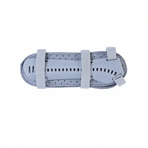 Attelle de poignet réglable et respirante Degao avec double attelle en aluminium pour fracture, entorse et soutien post-opératoire - Product Image 4