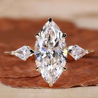 0.5-3 Karat Markiz Kesim Üç Taşlı Armut Yan Taşlı Laboratuvarda Yetiştirilmiş Elmas Nişan Yüzüğü 14K/18K Som Altın IGI Sertifikalı CVD/HPHT Özel Yapım