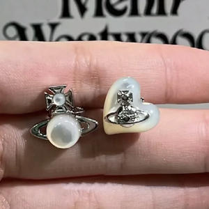 Pendientes de Aleación de Cobre con Circonita Saturno de la Colección Empress Dowager, Nuevos, Súper Brillantes, con Forma de Corazón, Estilo Lindo, Asimétricos, para Mujer - Product Image 3