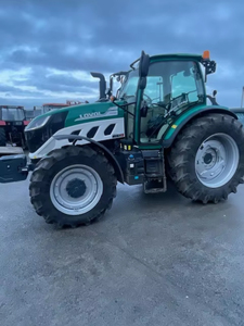 Tracteur agricole d'occasion P5130 180HP 4x4 avec pompe de boîte de vitesses agricole de haute qualité, polyvalent - Product Image 2