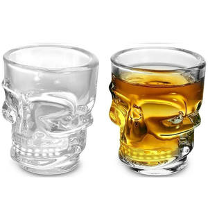 Lujo Vacío Mini Glass Whisky Tequila Tazas 50ml Skull Head Shape Shot Yard Bebidas congeladas Tazas <span class=keywords><strong>de</strong></span> vidrio al por mayor - Product Image 1