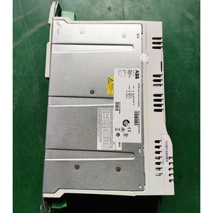 เซอร์โวไดรฟ์ ABB รุ่น MFE180-04AN-016A-4L518N8020 100W กระแสตรง 24V สำหรับมอเตอร์ไฟฟ้าขนาดเล็ก - Product Image 1