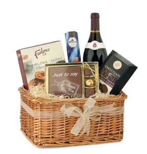 Cesta de regalos de navidad única para mujeres jóvenes - Product Image 6