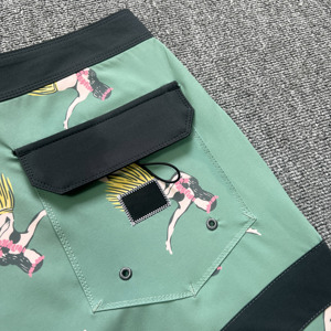 Shorts de Baño para Hombre de Secado Rápido, con Estampado de Personajes Verdes, Cordón Ajustable, Pantalones Cortos Casuales de Playa con Franja Lateral - Product Image 3