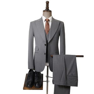 Costumes décontractés pour hommes, printemps-automne, nouveaux, col à revers, style coréen, gris rayé, costumes d'affaires, costumes trois pièces, tailles M-4XL - Product Image 1