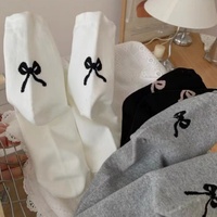 Chaussettes en coton pour femmes en gros, chaussettes à nœud brodé, chaussettes décontractées pour le quotidien, chaussettes pour dames