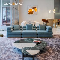 Canapé gonflable modulaire de luxe à blocs empilables de designer italien, combinaison personnalisée pour salon de villa haut de gamme