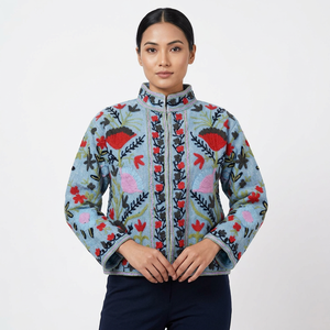 Blouson d'hiver pour femme de qualité supérieure, broderie machine, coton tricoté, motif floral Suzani, volants, froncé, respirant - Product Image 1