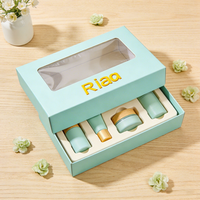 Boîtes rigides pour cosmétiques avec couvercle et base en papier d'art brillant UV, fenêtre transparente et impression de logo personnalisée en feuille d'or