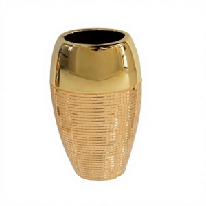 Vase à fleurs en laiton couleur or, design standard, taille et forme personnalisées, pour accessoires de décoration de mariage - Product Image 1