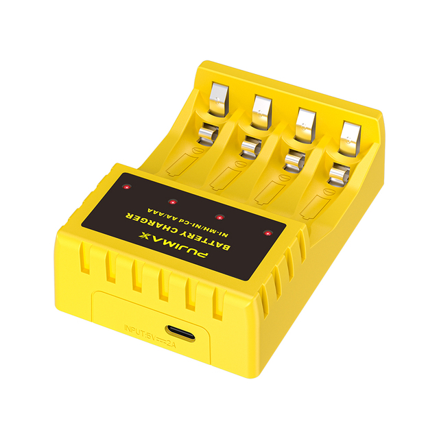 PUJIMAX Intelligent LED Display Charger CE FCC Certificated Universal for AA AAA Nimh Nicd Camera Battery Chargeable