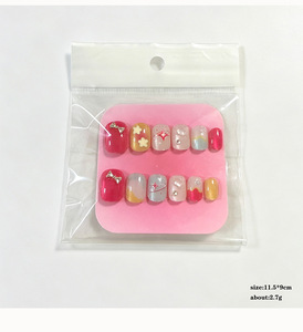 Faux ongles autocollants pour enfants, motifs de dessins animés mignons, styles aléatoires, réutilisables et amovibles, pour manucure DIY, cadeau de fête, vente en gros - Product Image 5