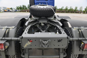 Camion tracteur d'occasion SINOTRUK HOWO <span class=keywords><strong>TX</strong></span> 6x4, moteur diesel Euro2 400 CV, 10 pneus, tête de remorque pour charges lourdes, pour le marché africain - Product Image 5
