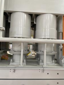 強化されたメラミン顔の家具生産のためのホットプレス技術の進歩 - Product Image 3