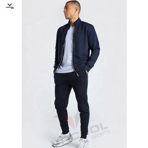 เสื้อวอร์มคอกรวยลายเซ็นผู้ชาย - Product Image 1