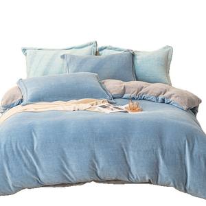 Venta al por mayor <span class=keywords><strong>de</strong></span> juegos <span class=keywords><strong>de</strong></span> franela <span class=keywords><strong>de</strong></span> leche <span class=keywords><strong>de</strong></span> cuatro piezas, juegos <span class=keywords><strong>de</strong></span> fundas <span class=keywords><strong>de</strong></span> edredón, juego <span class=keywords><strong>de</strong></span> colchas <span class=keywords><strong>de</strong></span> franela coral, sábanas y fundas <span class=keywords><strong>de</strong></span> edredón cálidas y gruesas. - Product Image 1