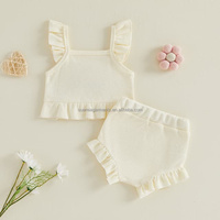 Ensemble de vêtements d'été doux pour bébés et tout-petits, brodé floral, en tissu gaufré, faible MOQ, personnalisable en usine, comprenant un haut et un pantalon bouffant pour filles