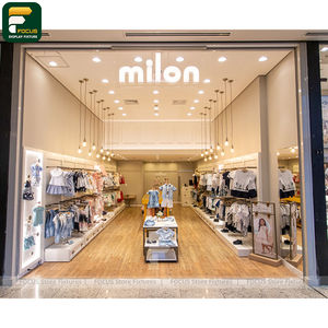 Étagère de présentation de vêtements contemporaine, structure incurvée, armoire à vêtements suspendus, mobilier de présentation pour magasin - Product Image 2