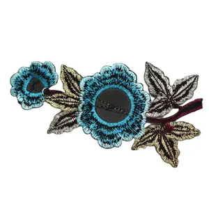 2022 neues Design 3D Blumen stickerei Patches Strass Chenille Kleidung Blumen applikation