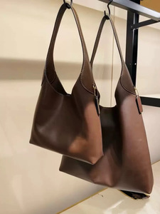<span class=keywords><strong>Bolso</strong></span> Tote de Hombro de Cuero Genuino Brooklyn, Estilo Versátil y Casual de Alta Gama para Viajes Diarios - Product Image 6