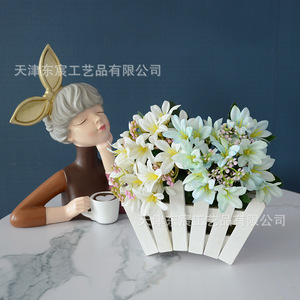 ช่อดอกลิลลี่ประดิษฐ์ 30 ซม. ดอกไม้ผ้าไหม สีชมพู สีเหลือง ของตกแต่งบ้าน อุปกรณ์ประกอบฉากงานแต่งงาน - Product Image 3