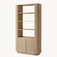 Buffet haut en chêne naturel de qualité supérieure, design moderne et minimaliste, avec portes vitrées courbées, meuble artisanal pour salle à manger et villa