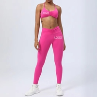Ensemble de sport deux pièces pour femme, style international, avec dos élégant, comprenant un haut court uni avec coussinets de poitrine et un pantalon de yoga, idéal pour l'été