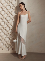 Robe longue de soirée élégante en satin de soie avec dentelle et patchwork, bretelles spaghetti, coupe ajustée, dos nu, fabrication OEM Chine