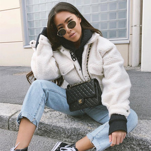 Manteaux <span class=keywords><strong>en</strong></span> peluche Manteaux <span class=keywords><strong>en</strong></span> peluche d'hiver <span class=keywords><strong>en</strong></span> peluche pour femmes Veste courte <span class=keywords><strong>en</strong></span> <span class=keywords><strong>fausse</strong></span> <span class=keywords><strong>fourrure</strong></span> à revers à simple boutonnage avec poche - Product Image 3