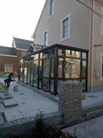 Terraza Acristalada Multifuncional de Estilo Europeo con Puertas y Ventanas Corredizas de Aluminio Aisladas para Jardín y Ocio
