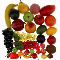 Venta al por mayor de fruta artificial realista de imitación limón plátano manzana uva melocotón pera naranja decoraciones para Navidad Acción de Gracias