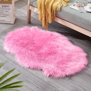 Shengxi Faux Fur Rug Oval Pink 30x48 Inch Soft Plush Area Rug For Living Room Bedroom <b>Floor</b> Mat Modern Home Decor - Product Image 1